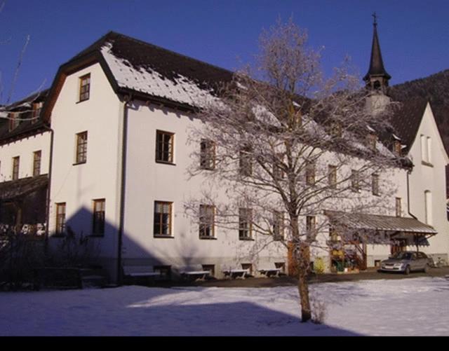 Seminar- Und Gaestehaus Im Kloster Bezau Kültér fotó